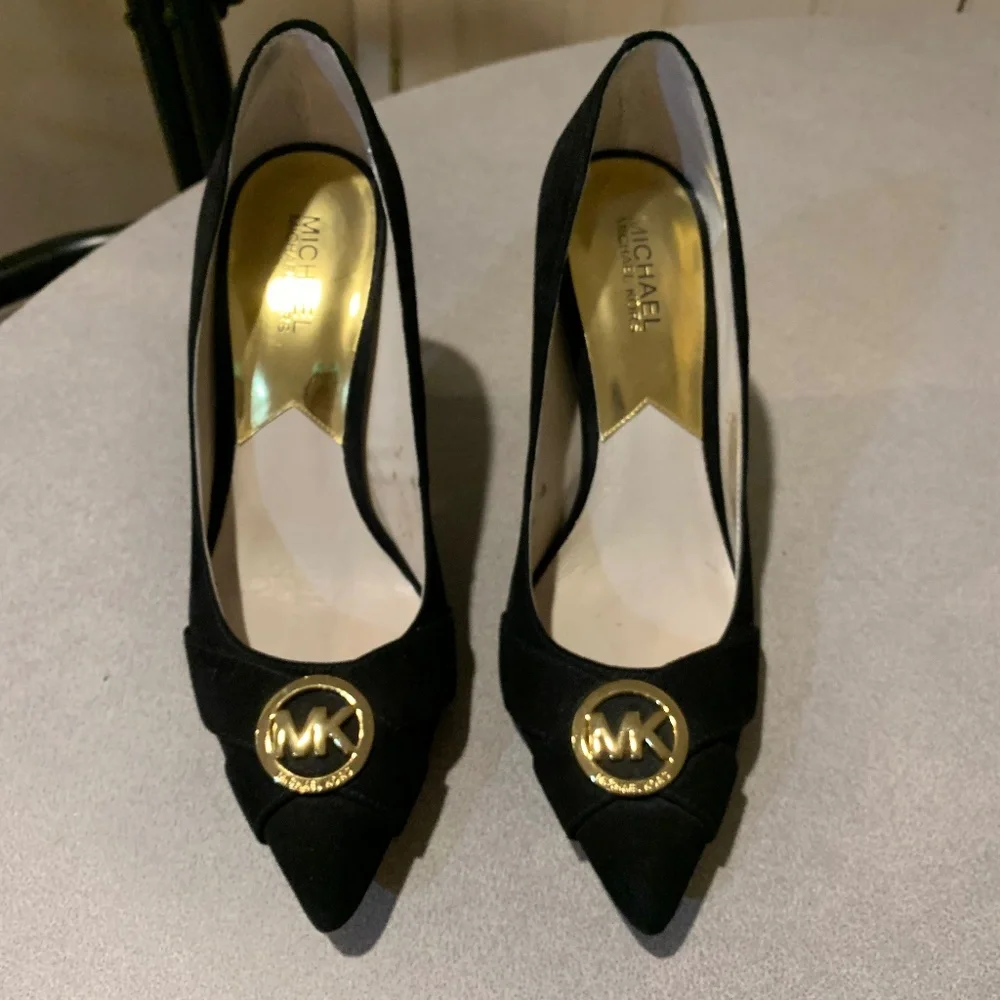 Michael Kors Black Suede Leather Pumps sz 8.5